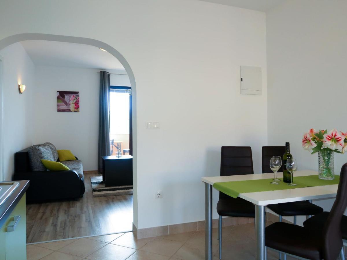 Apartment Rosic - Krk217 By Interhome Kornić Exterior foto