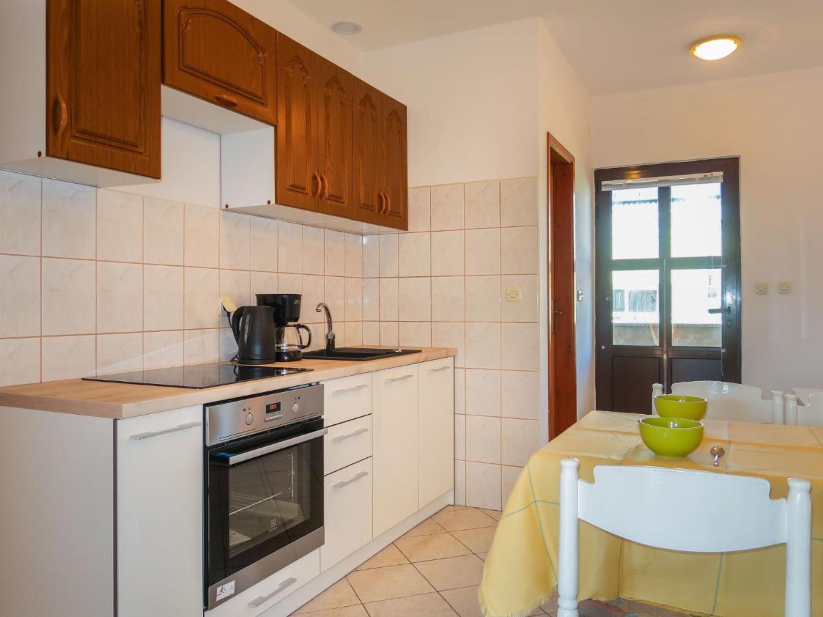 Apartment Rosic - Krk217 By Interhome Kornić Exterior foto